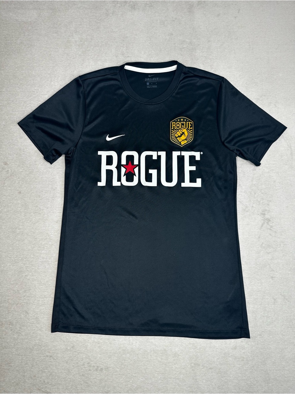 Nike Rogue Black Short-Sleeve Dri Fit Athletic Shirt